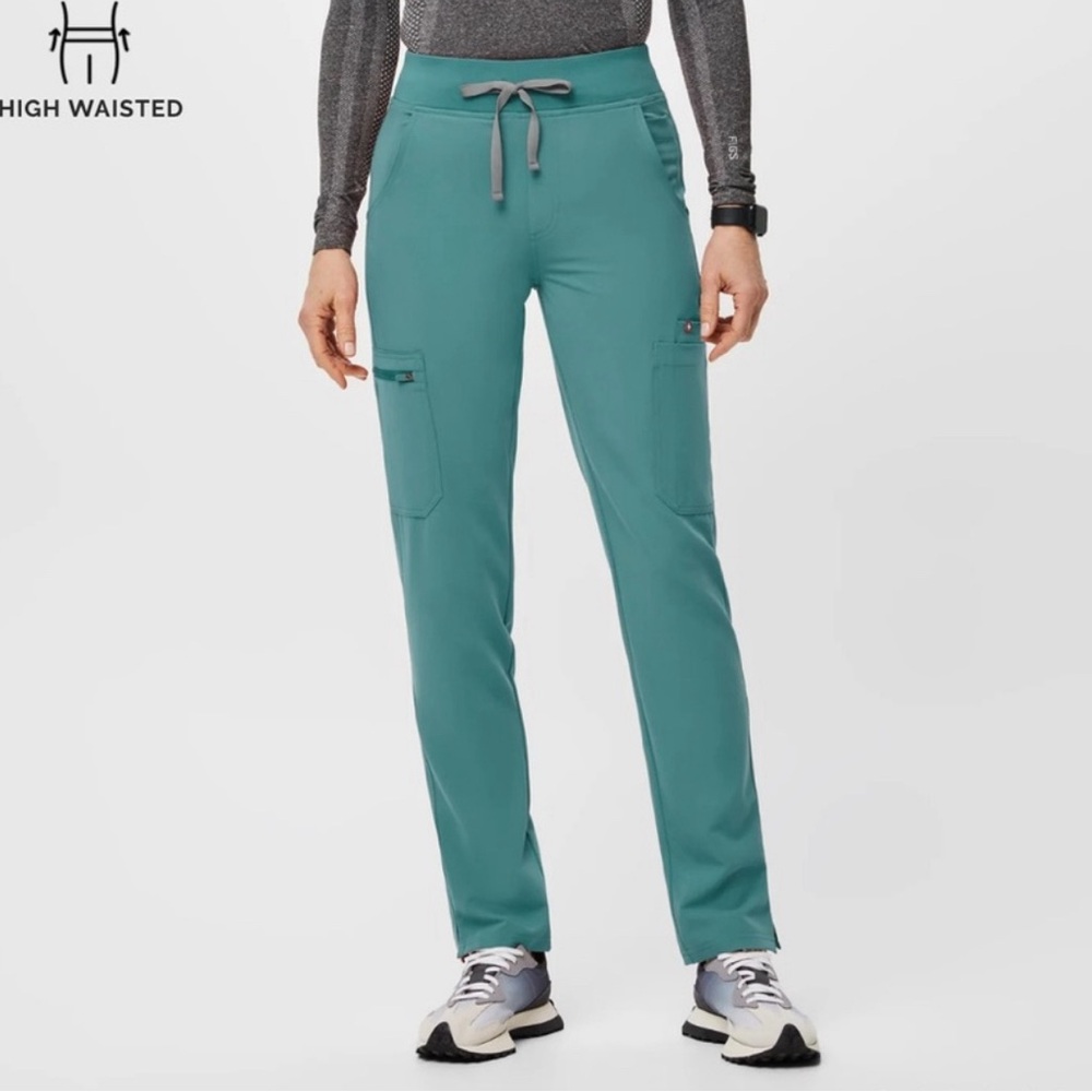 Figs FreeX lined high waisted Yola skinny scrub pants, eucalyptus size XS